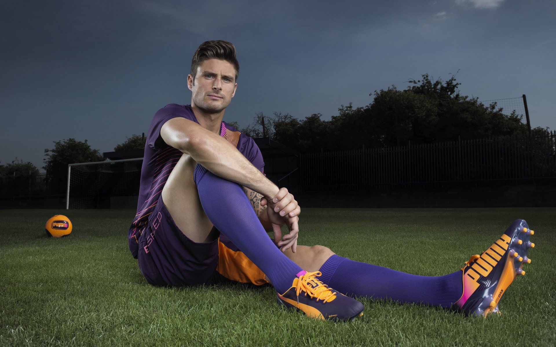 “安赫尔·巴尔博萨的精准传球与快攻配合,成为阿根廷美洲狮队的关键战术执行者”